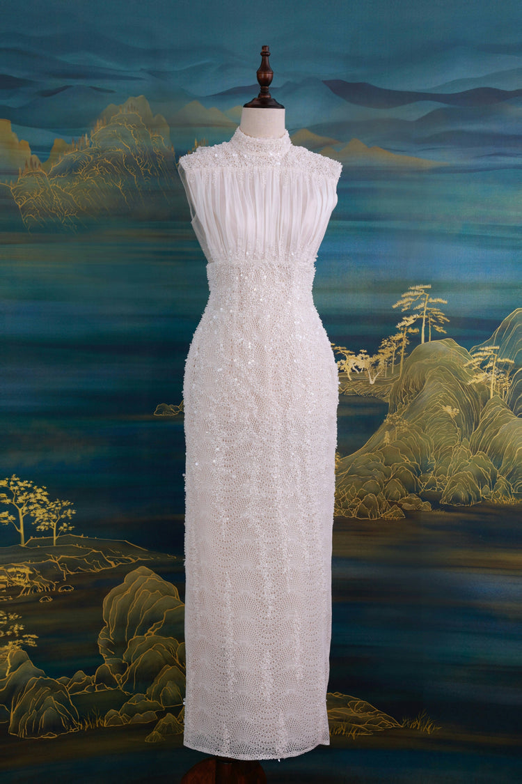 High-neck Slim-fit Lace White Gown 高领修身蕾丝白色礼服
