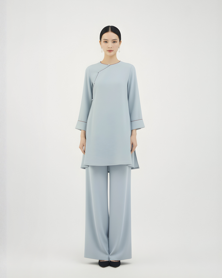 Light Blue Acetate Pearl Satin Overcoat 淡藍醋酸珍珠緞斜襟長衫