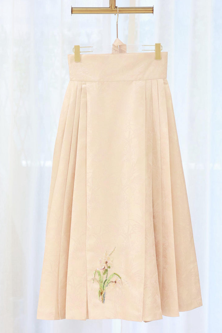 Brocade Pink Jacquard French Embroidered Mamian Skirt 織錦緞粉色提花法式刺繡馬面裙