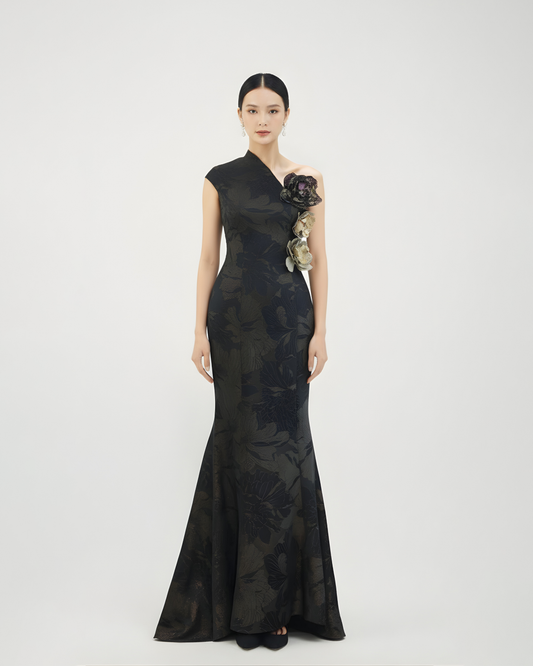 One-Shoulder Song Brocade Gown with Handmade Flowers 宋錦手作花斜肩禮服