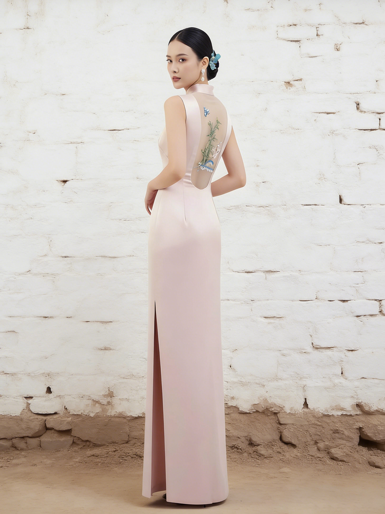 French-Embroidered Plum-Bamboo-Butterfly Cheongsam 梅竹蝶法式刺繡旗袍