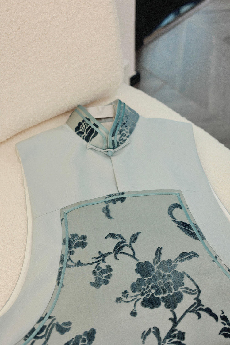 Aqua Blue Silk-Blend Zhang Velvet Vest 水藍絲毛漳絨馬甲