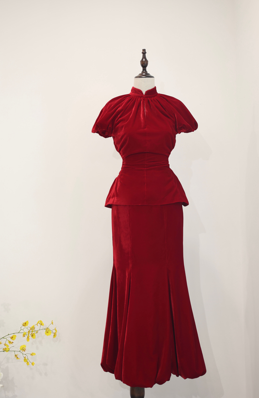 Burgundy Velvet Modern Qipao 酒红天鹅绒改良旗袍
