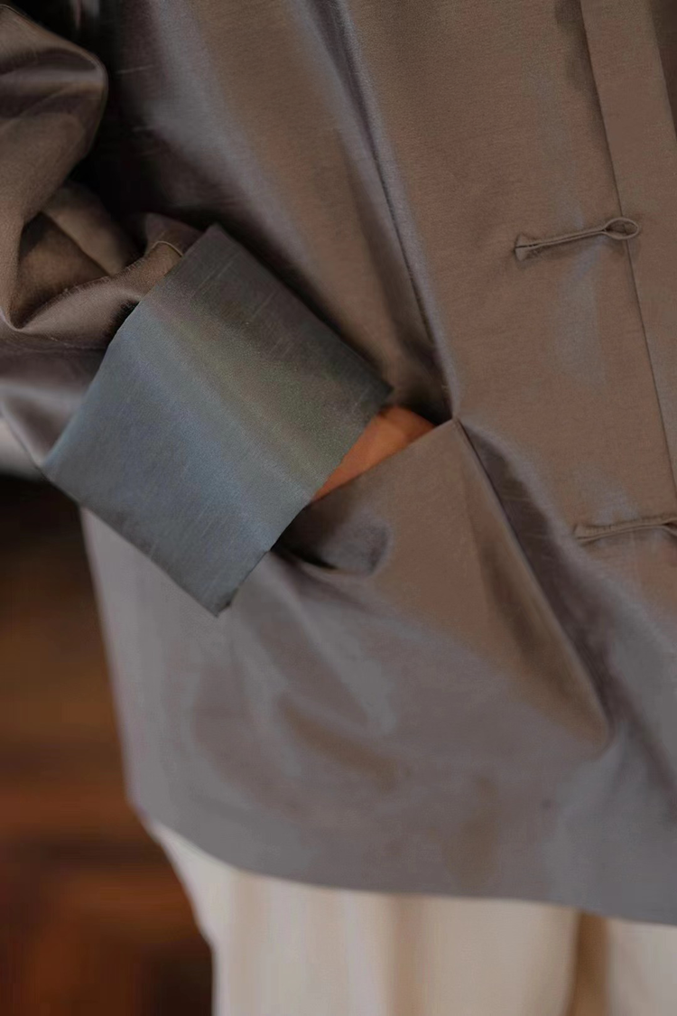 Misty Haze Tussah Silk Mandarin Jacket 煙嵐柞絲中式對襟外套