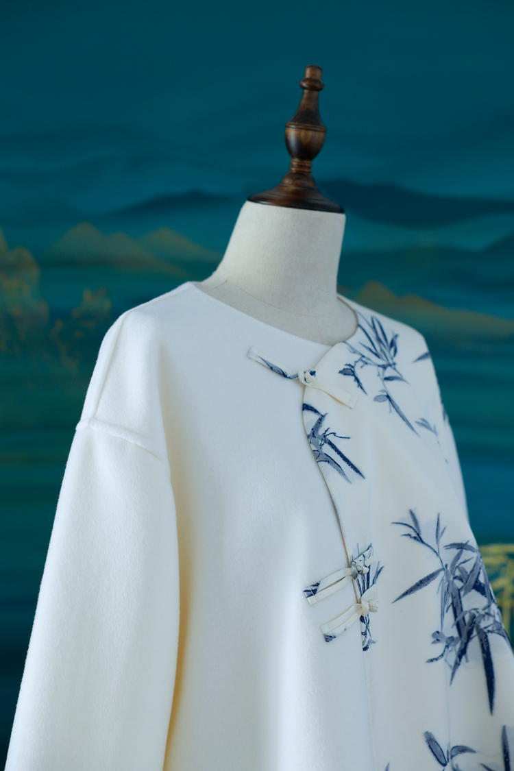 Blue-and-White Porcelain Suede New Chinese-Style Set 青花瓷絨面新中式套裝