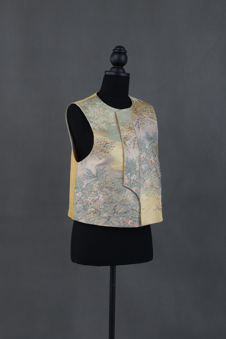 Ephemeral Pines and Clouds Nishijin-ori Vest (Exclusive Piece) 雲影松境西陣織馬甲(孤品)