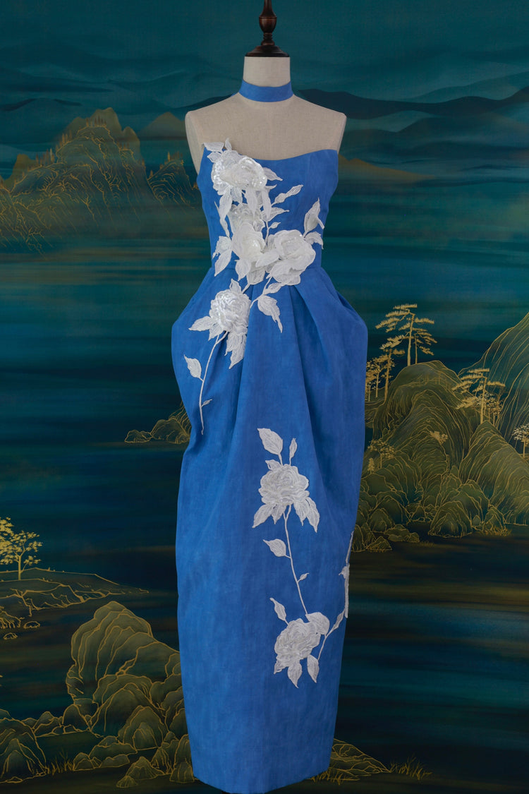 White Rose Relief Strapless Gown 立體玫瑰雕花抹胸禮裙