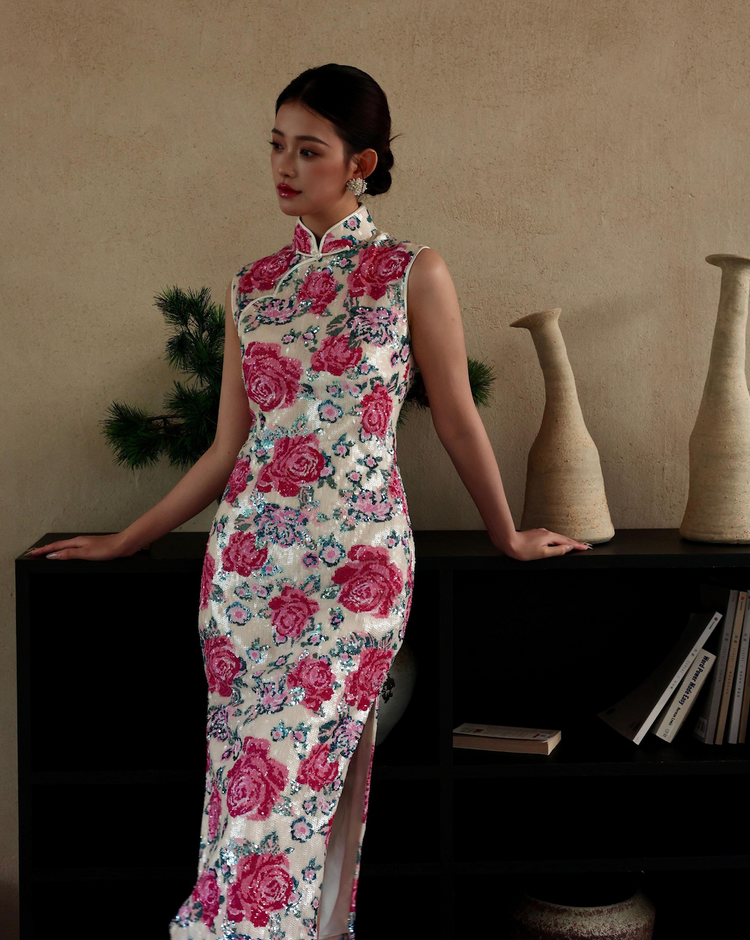 Hong Kong Tailored Cheongsam with Rose Sequins 玫瑰閃片港工旗袍