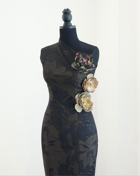 One-Shoulder Song Brocade Gown with Handmade Flowers 宋錦手作花斜肩禮服