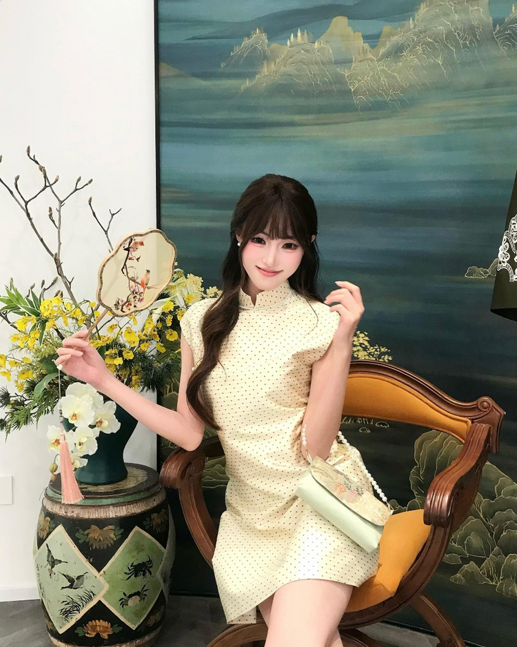 Beige Polka Dot Song Brocade Mini Cheongsam 米色波點宋錦短旗袍