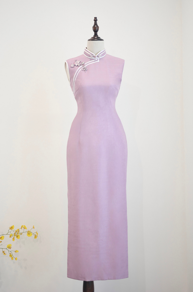 Misty Lavender Double-Piped Silk Jacquard Qipao 霧紫雙滾邊真絲提花旗袍