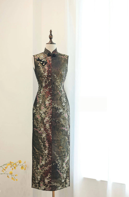 Ember Bloom Nishijin Brocade Qipao (Exclusive Piece) 鎏火夜蔓·西陣織旗袍 (孤品)