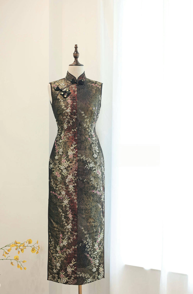 Ember Bloom Nishijin Brocade Qipao (Exclusive Piece) 鎏火夜蔓·西陣織旗袍 (孤品)