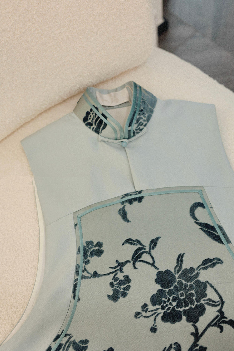 Aqua Blue Silk-Blend Zhang Velvet Vest 水藍絲毛漳絨馬甲