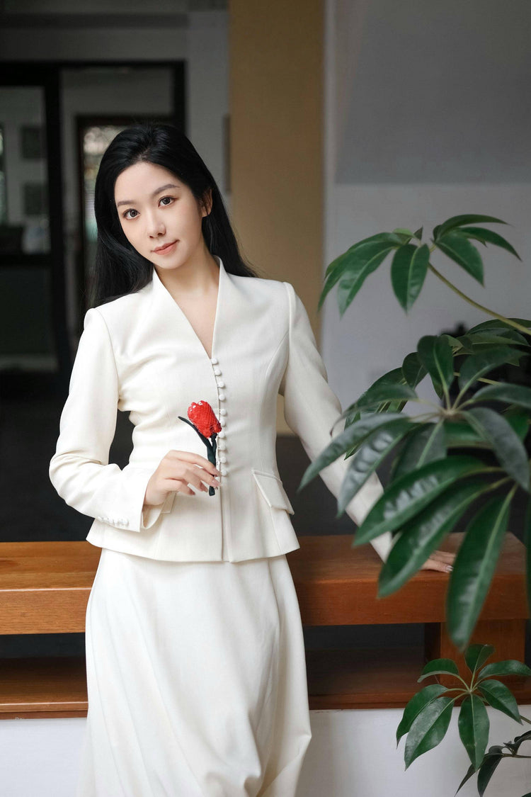 White Cashmere Western-Style Suit 白色羊絨西式套裝