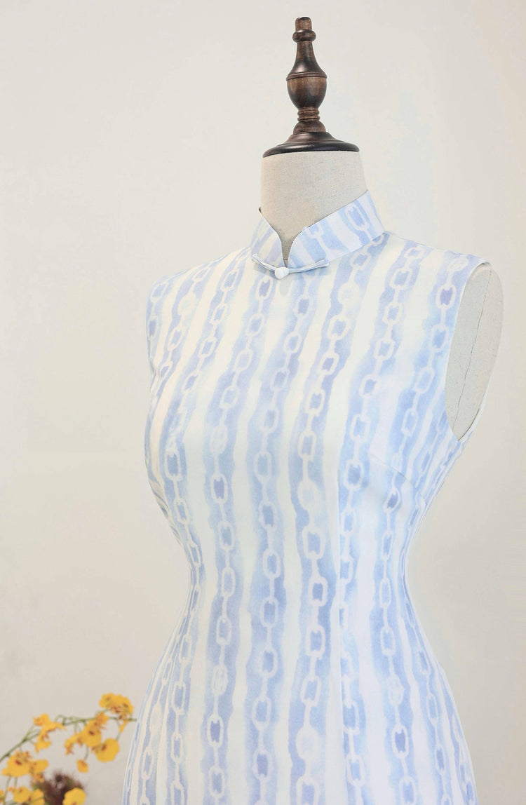 Ice Lock Silk Qipao 冰鎖真絲旗袍