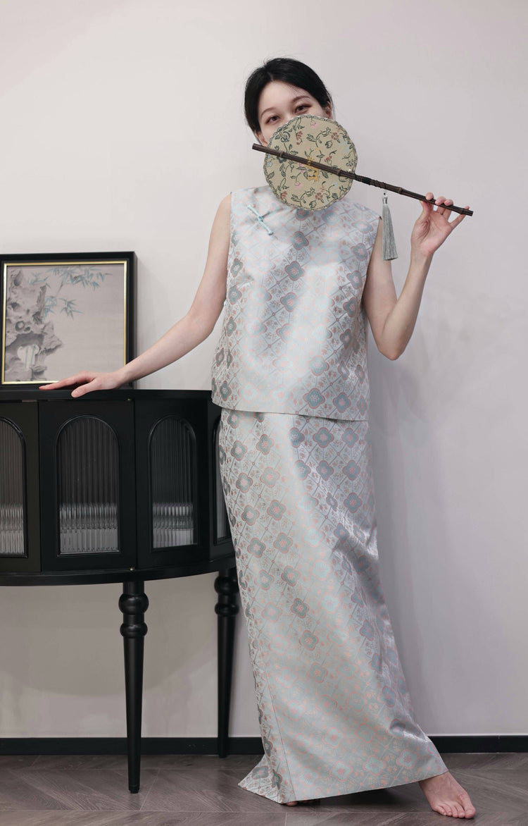 Frosted Peach Blossom · Song Brocade Vest Set 霜露桃花·宋錦馬甲套裝