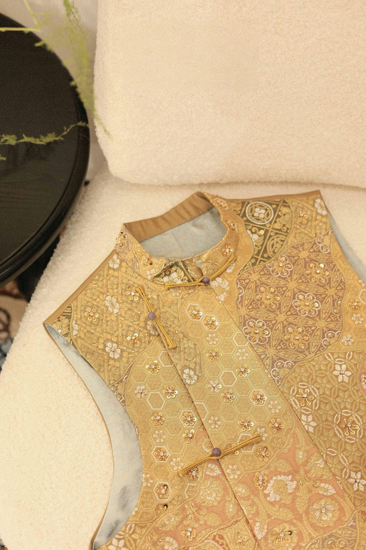 Golden Kesi Floral Silk Vest (Exclusive Piece) 金色缂丝团花马甲(孤品)
