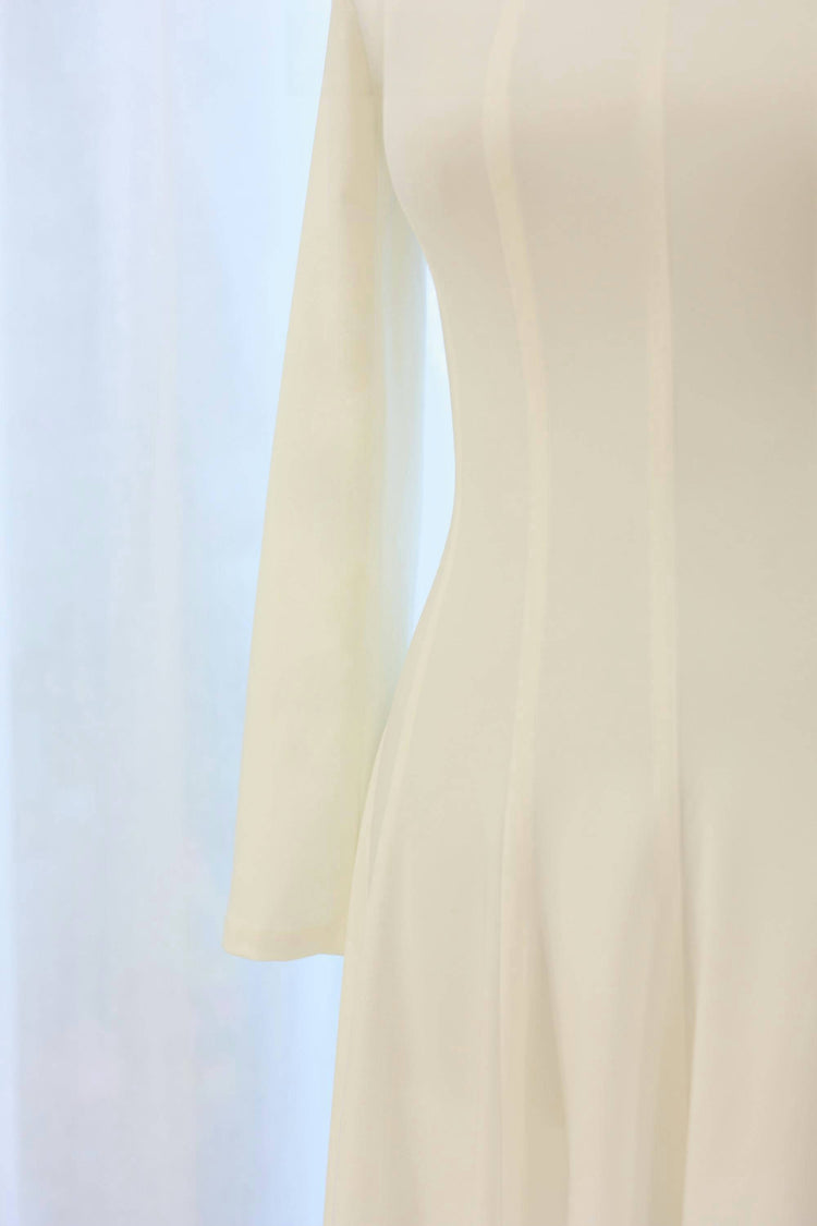 Moon White Long-Sleeve Gown 月白長袖禮服裙