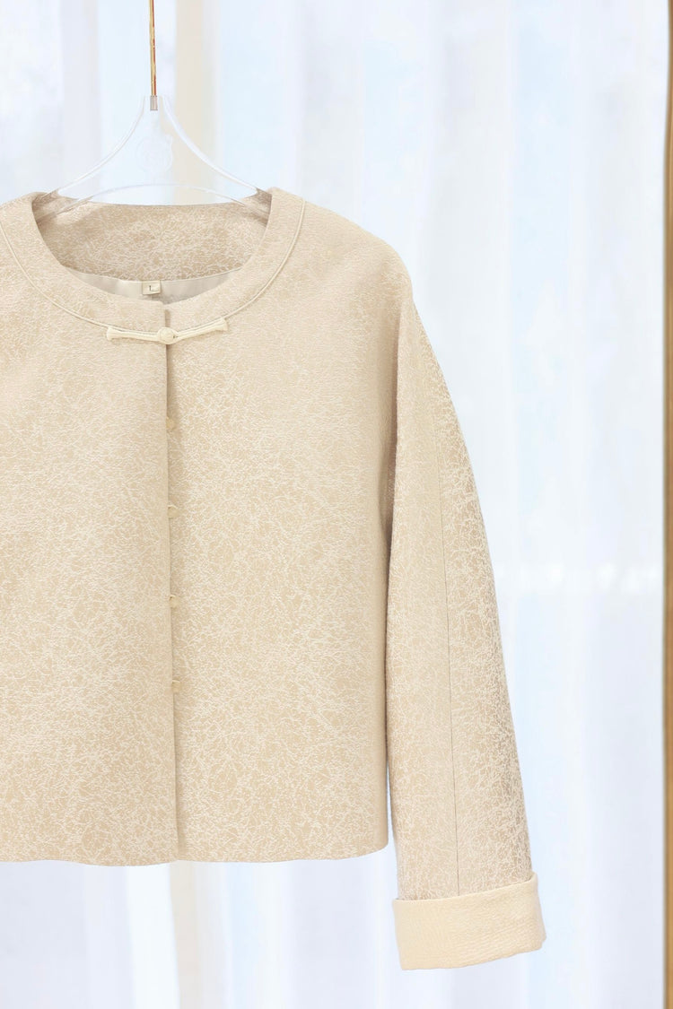 Cream Jacquard Satin Turn-Up Sleeve Jacket 奶白提花緞面翻袖外套