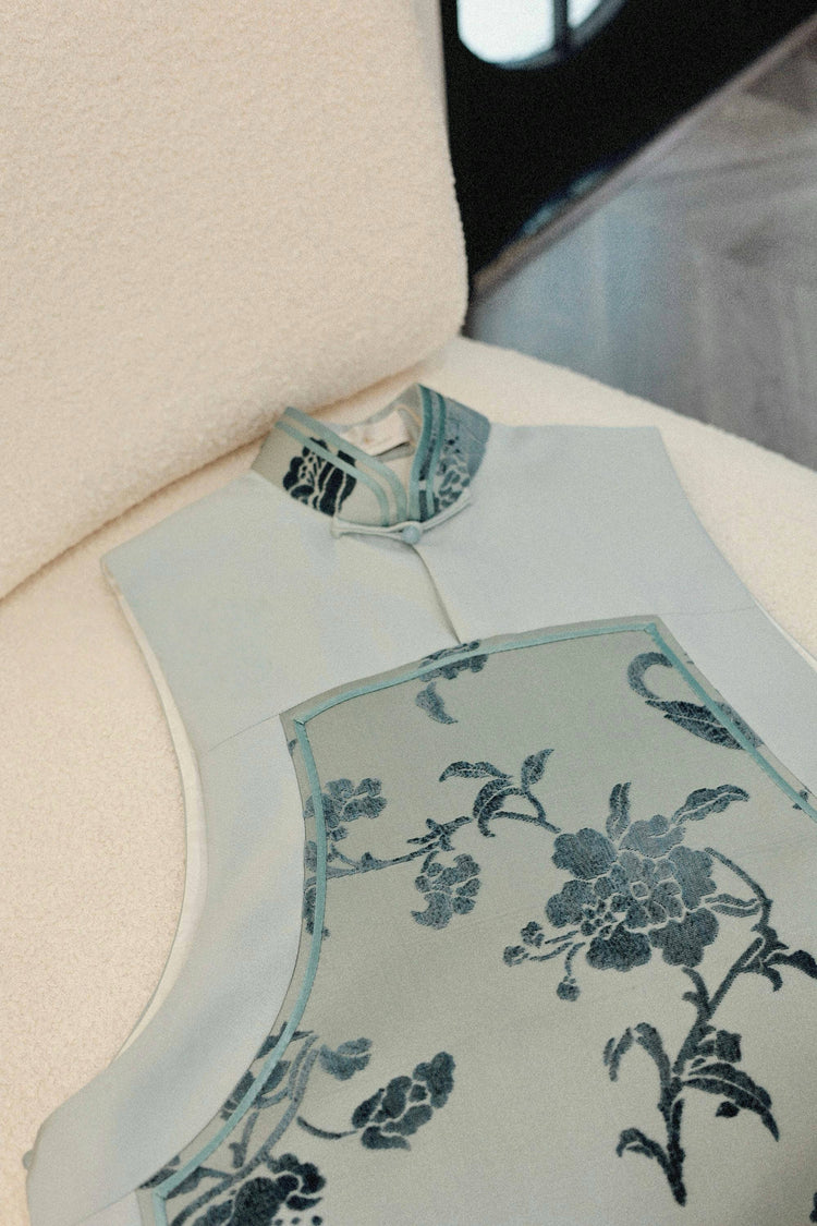 Aqua Blue Silk-Blend Zhang Velvet Vest 水藍絲毛漳絨馬甲