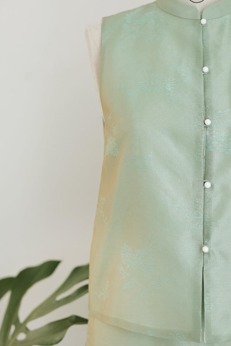 Mint Green Hand-Embroidered Sheer Sleeveless Set 薄荷綠手繡紗無袖套裝