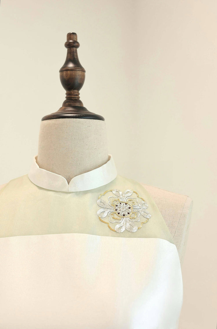 Golden Silk Embroidery Sheer White Short Qipao 金絲繡手繡紗白色短旗袍