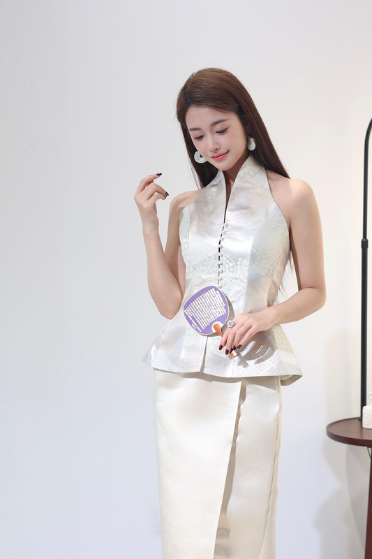 Pearlescent Nishijin Weave Halter Top (Limited Edition) 珠光色西陣織掛脖上衣 (限量)