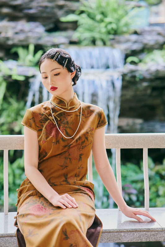 Xiangyunsha Peony Qipao 香雲紗牡丹旗袍