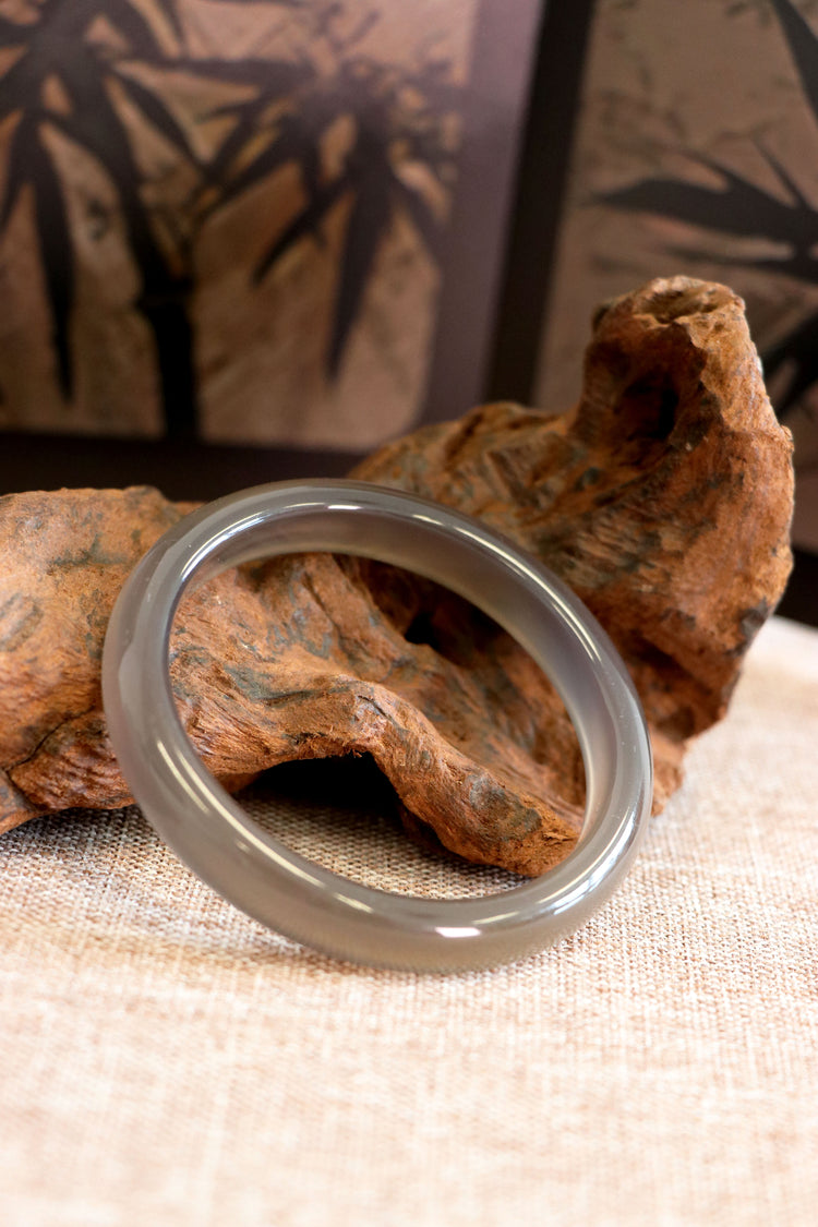 Stone Grey Agate Bangle 岩灰瑪瑙手鐲