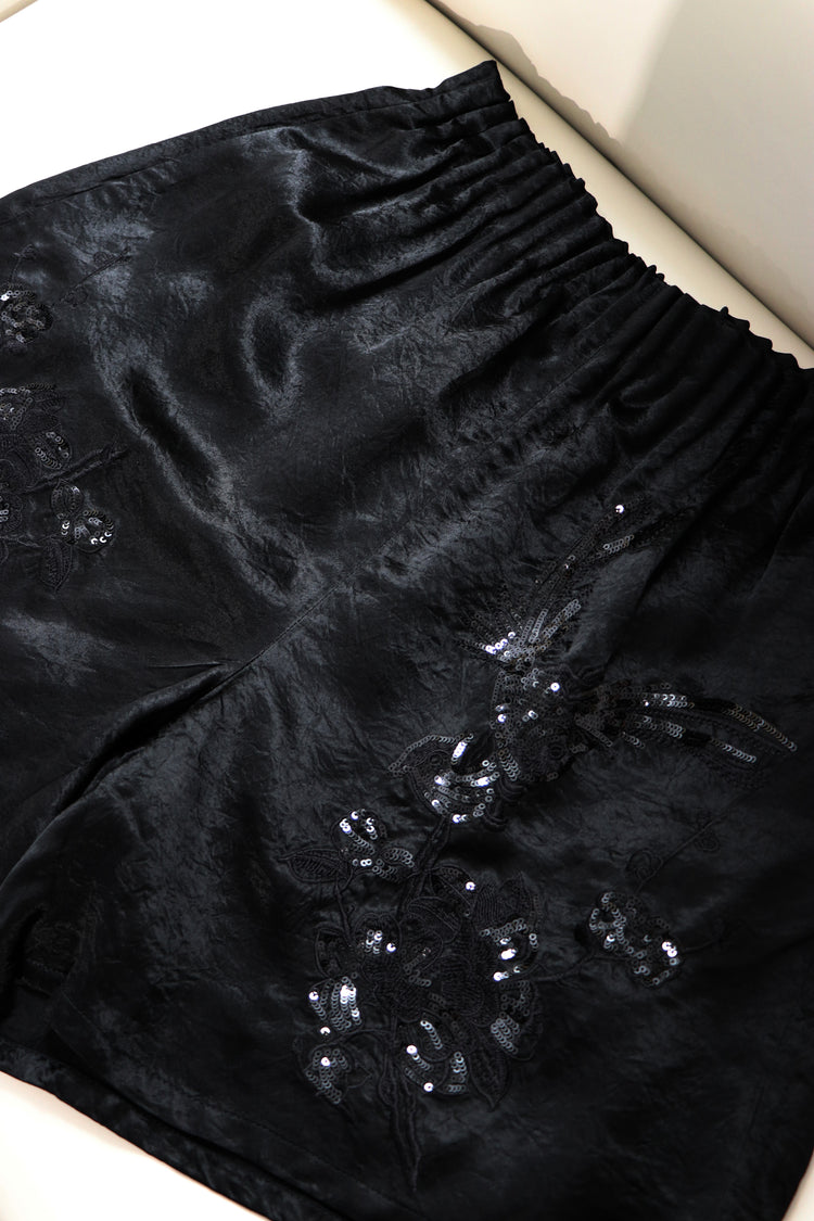 Silken Echo Shorts with Embroidered Birdsong 繡影雀語真絲短褲