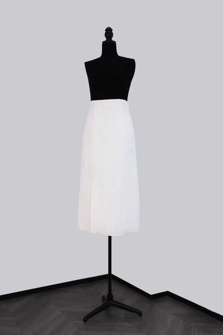 Silk Skirt with Decorative knot Buttons 白色真絲一字扣假襟半裙