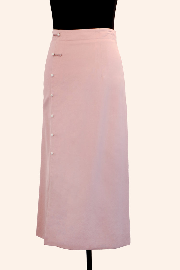 Silk Skirt with Decorative Frog Buttons 粉色真絲一字扣假襟半裙