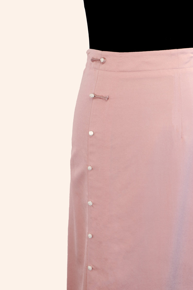Silk Skirt with Decorative Frog Buttons 粉色真絲一字扣假襟半裙