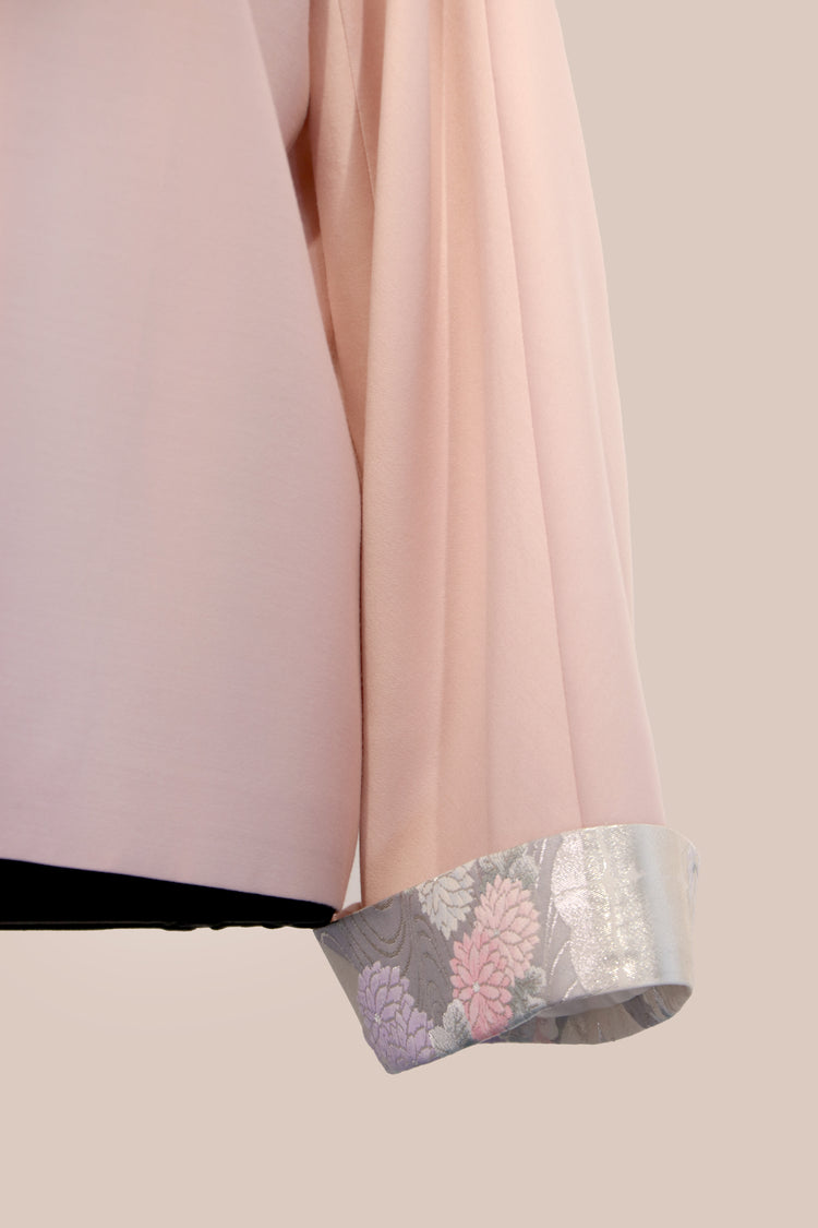 Lotus Pink Jacket with Nishijin Weave Panels 藕粉西陣織拼接外套