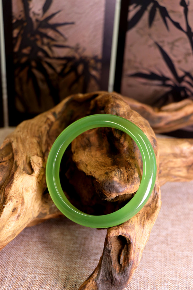Jade Leaf Agate Bangle 翠影瑪瑙手鐲