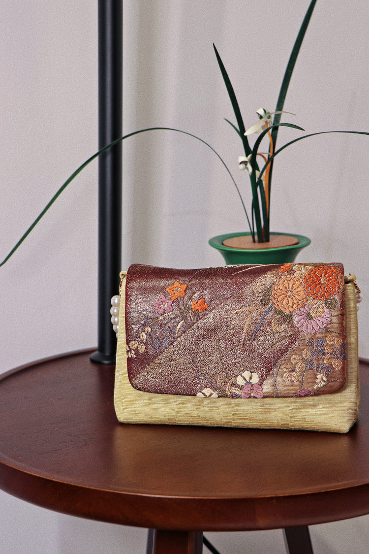 Amber Grove Brocade Clutch 琥光錦林手包