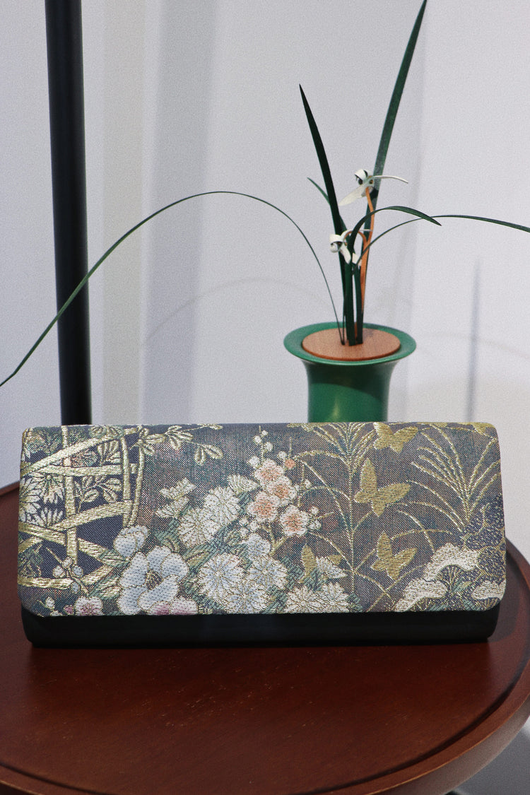 Noir Garden Brocade Clutch 黒花浮繡手包