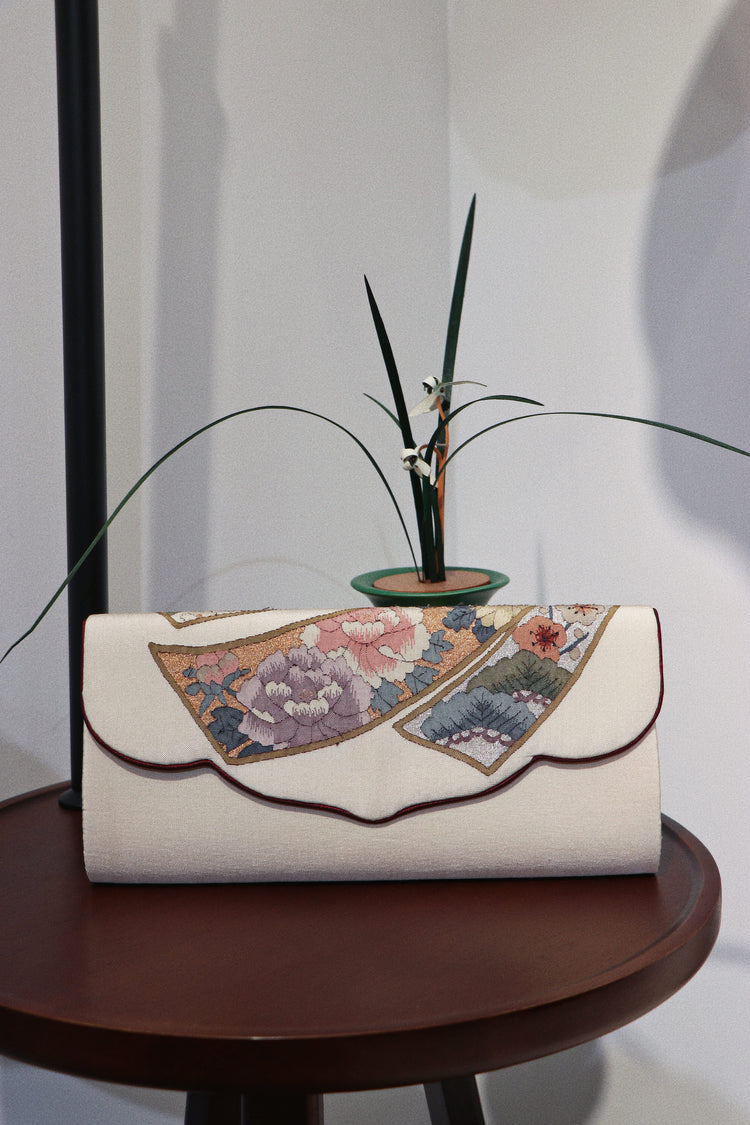 Ivory Mosaic Brocade Clutch 米光浮影手包