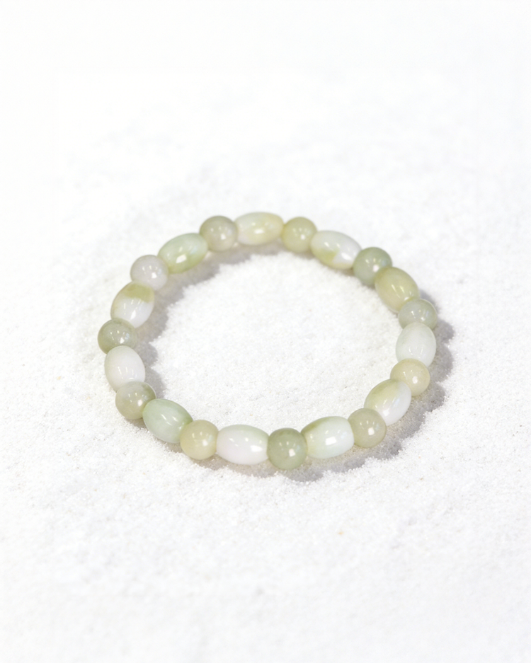 Jade Whisper Bracelet 柔白翡翠手串