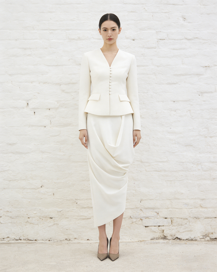 White Cashmere Western-Style Suit 白色羊絨西式套裝