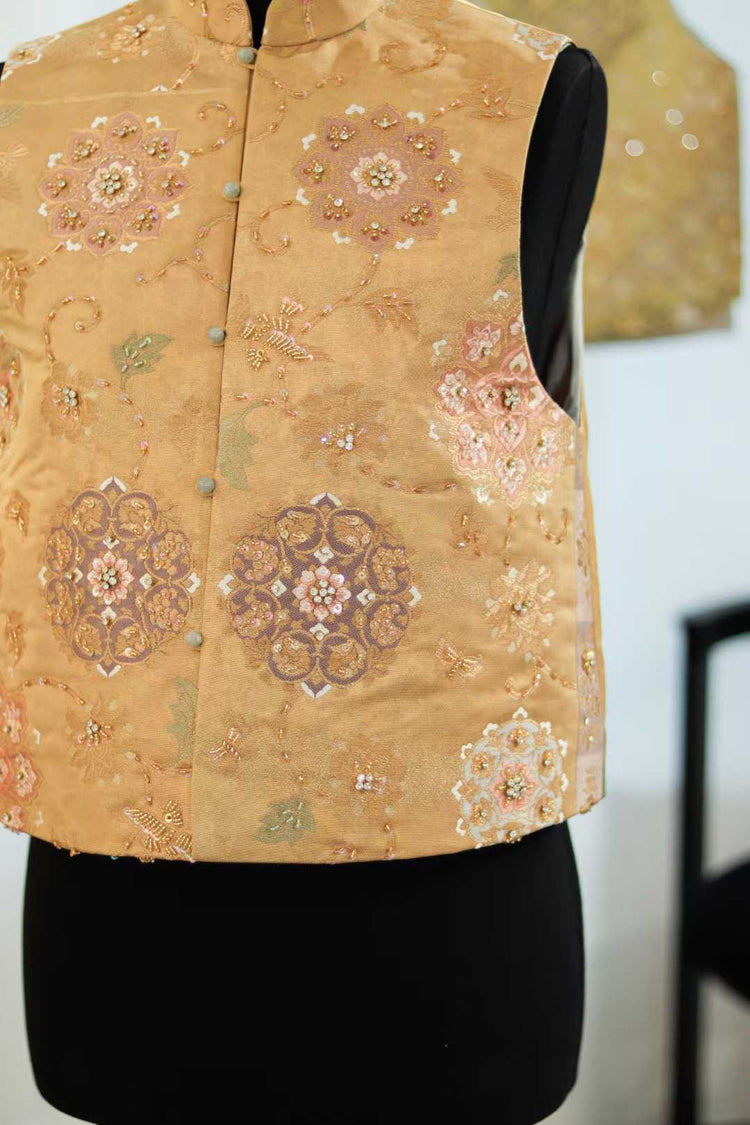 Golden Tang Blossom Brocade Vest  (Exclusive Piece) 鎏金唐花宴西陣織馬甲(孤品)