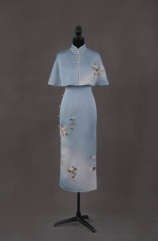 Light Blue Seiken Haitang Blossom Cheongsam 正絹海棠花淺藍旗袍 (Exclusive Piece 孤品)