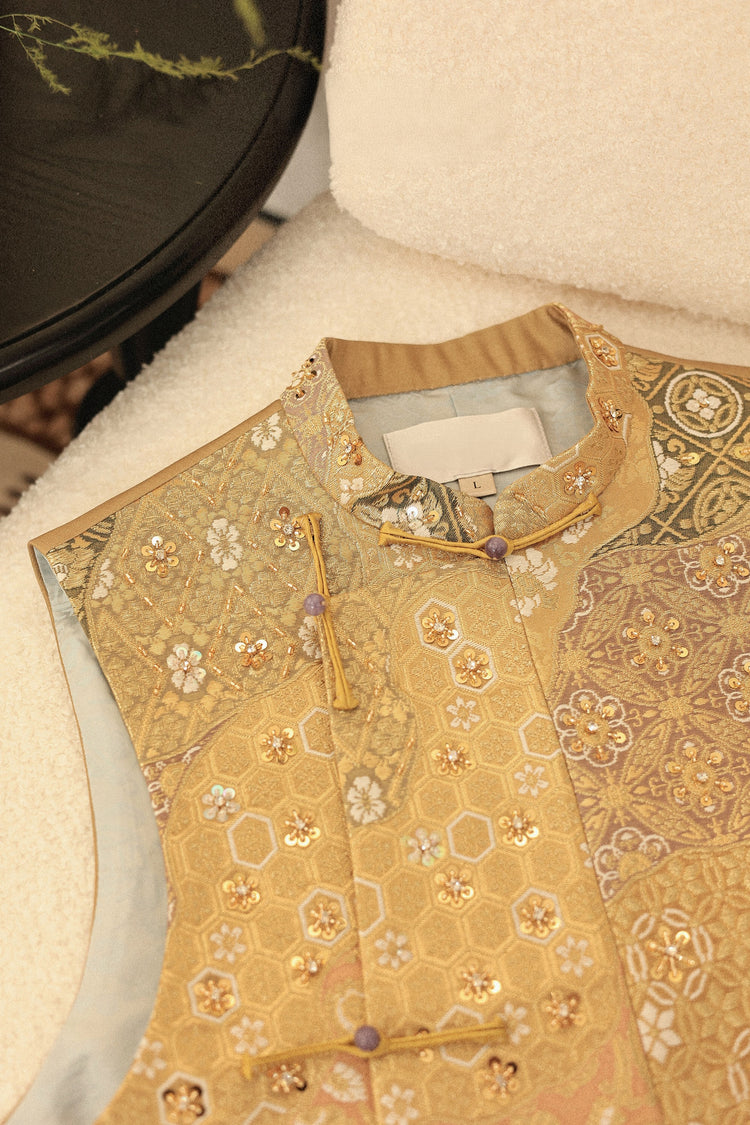 Iridescent Mist Nishijin Brocade Vest 金色緙絲團花馬甲 (Exclusive Piece 孤品)