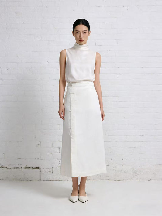 Silk Skirt with Decorative knot Buttons 白色真絲一字扣假襟半裙