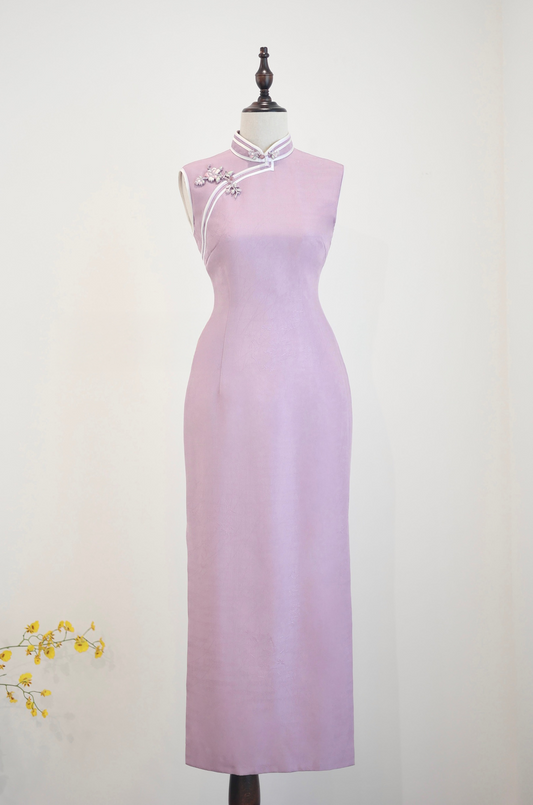 Misty Lavender Double-Piped Silk Jacquard Qipao 霧紫雙滾邊真絲提花旗袍