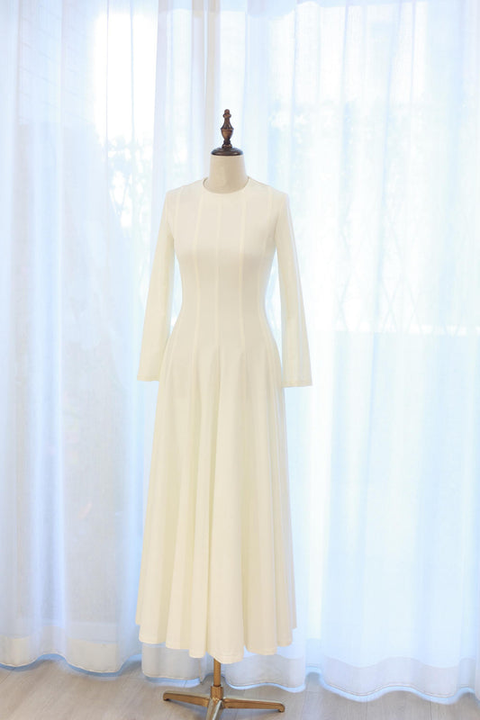 Moon White Long-Sleeve Gown 月白長袖禮服裙