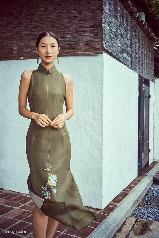 Olive Green Hand-Embroidered Gauze Qipao 橄欖綠手繡紗旗袍