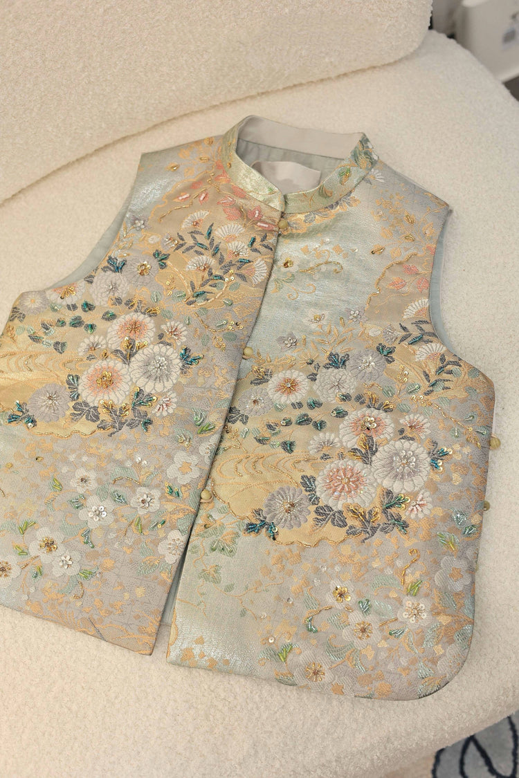 Chrysanthemum Keshi Mother-of-Pearl French Embroidered Vest 菊韻緙絲螺鈿法繡馬甲