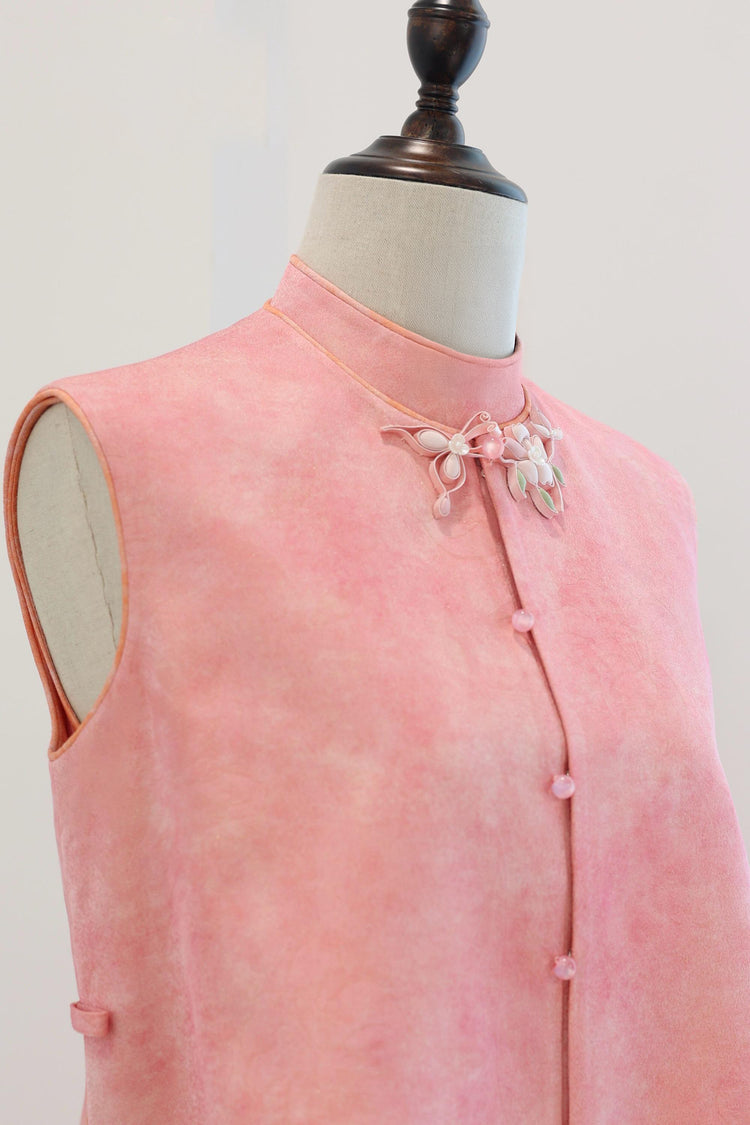 Pink Plant-Dyed Silk Jacquard Cheongsam Set 粉色植物染真絲暗紋旗袍套裝